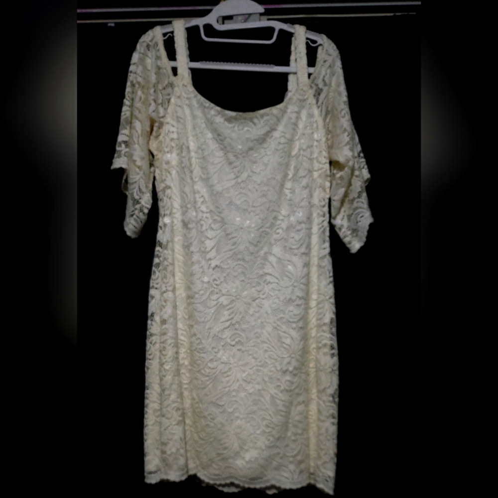 A white lace short sleeve dress